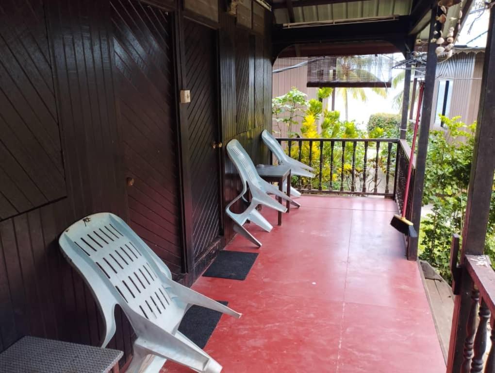 Abc Chalet Tioman Kampong Ayer Batang Exterior foto